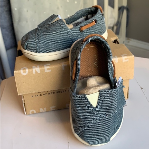 baby toms shoes